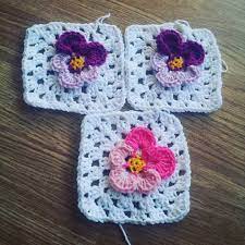 Nejierol On Instagram Bende Cicek Motifi Yaptim I Thought That I Should Give It A Try And Made Some Flower G Crochet Flower Granny Square Pansies Flowers