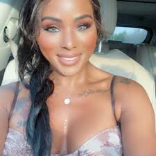 MC Lyte updated their profile picture.