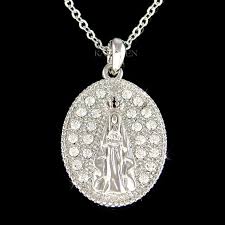 Collier pendentif croix en cristal