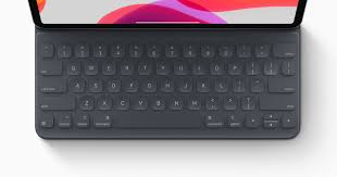 The Smart Keyboard Folio For Ipad Pro Delivers A Great Typing Experience On A Full Size Keyboard And Front And Back Keyboard Ipad Keyboard Apple Smart Keyboard