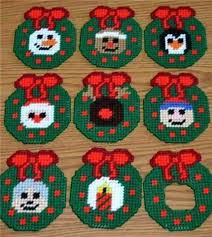Looking for your next counted cross stitch project? Wreath Character Christmas Tree Ornaments