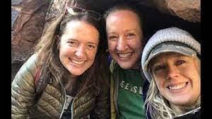 Bethany Munn's Instagram, Twitter & Facebook