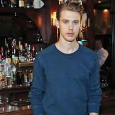 Some random pictures of some good times when austin was on zoey. Wait Who Is Austin Butler Everything You Need To Know About The New Elvis Gq India