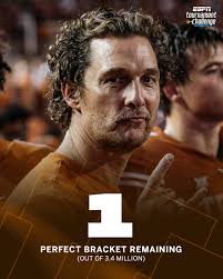 THE LAST PERFECT WOMEN'S BRACKET IS 54-0 AFTER A TEXAS WIN 🔥 The perfect  bracket also has UConn and USC advancing today 👀