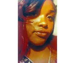 Gloria Knowles's Instagram, Twitter & Facebook