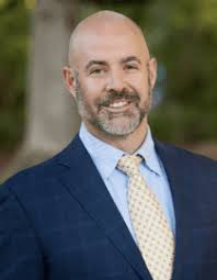 New practicum empowers student-athletes negotiating deals amid seismic NCAA  shift