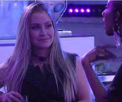 Arthur se machuca durante prova do líder e é levado ao. Noticias Bbb 21 Apos Se Machucar E Ir Ao Hospital Arthur Detalha Momentos Da Saidinha Portal Do Zacarias A Verdade Da Informacao Em Primeiro Lugar