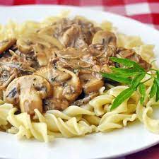 Easy Leftover Turkey Stroganoff Super Quick Easy With Few Ingredients Recipe Leftover Turkey Recipes Turkey Stroganoff Turkey Dinner