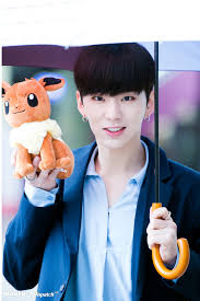 Monsta X Source Naver X Dispatch Kihyun Holding An Eevee Monsta X Kihyun Kihyun Monsta X Wonho