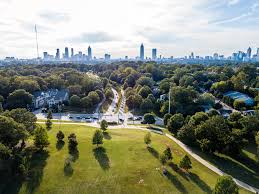 White flowers for sweet perfume janet davis explores colour / candyfloss tree cercidiphyllum japonicum also known as the katsura tree, as. Atlanta