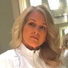 Candice Link's Instagram, Twitter & Facebook