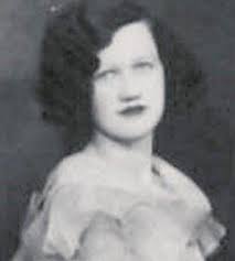 The first few pages from my mom's report card book until 1936, when her  Jewish school was closed, after which she had to attend a Jewish school in  Berlin, some 450 Kms