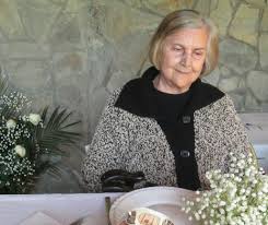 Ileana vulpescu, cea mai cunoscută scriitoare din românia, își trăiește ultimele zile, fiind vizitată de prietenii apropiați.rămasă singură, ioana vulpescu este vizitată de prietenii apropiați. Ileana Vulpescu Nu Este RuÈ™ine SÄƒ Nu È™tii Ci SÄƒ Nu Vrei SÄƒ Afli Evenimentul Zilei