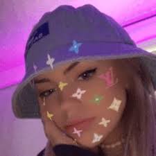 Aesthetic 712 photos · curated by dina yassin. Baddie In 2021 Girl Gifs Gif Pink Aesthetic