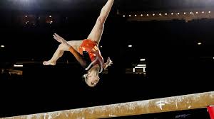 She has competed internationally as a senior since 2007, primarily as a balance beam and uneven bars specialist. Rommelige Aanloop Naar Wk Brengt Sanne Wevers Niet Uit Balans Nos