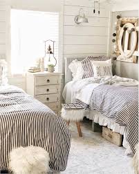26 Pictures To Inspire Your Kids Rustic Bedroom Makeover Bedroom Makeover Kids Bedroom Rustic Rustic Girls Bedroom