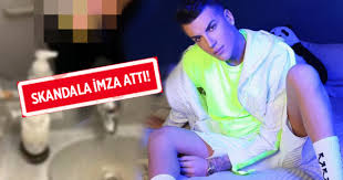 Wtcn kerimcan durmaz'ın mastürbasyon videosunu izliyor. Kerimcan Durmaz Dan Skandal Video