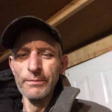 Andrew Macisaac's Instagram, Twitter & Facebook