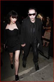 Earlier this month, a number of his exes, including evan rachel wood, came forward to confess that the shock rocker had the recent news has piqued the public's curiosity about marilyn manson's wife, lindsay usich. Marilyn Manson And Lindsay Usich Dating Gossip News Photos