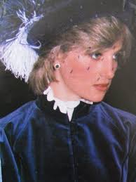 PRINCESS DIANA RESPLENDENT IN BLUE VELVET CAROLINE CHARLES SUIT 8 FEBRUARY  1983 BIRMINGHAM