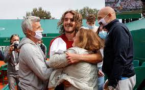 Tsitsipas was born on 12 august 1998 to apostolos tsitsipas and julia apostoli (née salnikova) in athens.his father is greek and he was born in proastio, karditsa and his mother is russian of partial greek descent. Tsitsipas Delighted To Follow His Mother To Monte Carlo Honor Student Worldakkam