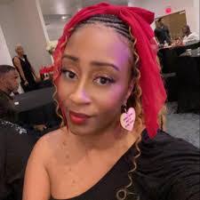 Beverly Cruse's Instagram, Twitter & Facebook