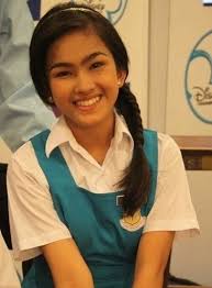 Elfira's siblings, ahmad ezzrin loy and nurul ezlisa loy are both actors. Nurul Elfira Loy Alchetron The Free Social Encyclopedia