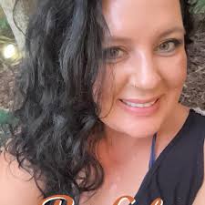 Leah Hunt (@leah.hunt.864798) • Facebook, Connect with friends