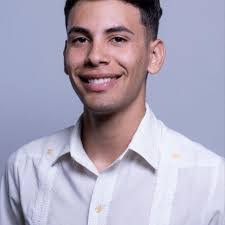 Carlos Leyva's Instagram, Twitter & Facebook