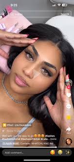 Who is a lash tech available to do a set of lashes in west Phoenix tomorrow?