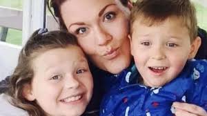 People stare at my two-stone baby