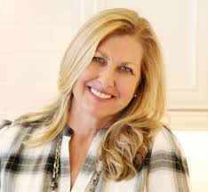 Laura Schupp's Instagram, Twitter & Facebook