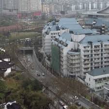 It lies at the east end of jianghan plain, and the intersection of the middle reaches of the yangtze and han river. Wuhan China Amazon Jobs