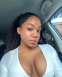 Kiara Cruz's Instagram, Twitter & Facebook