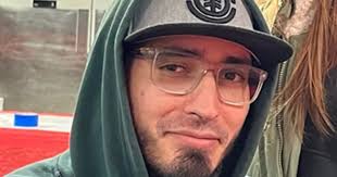 Man 'profiled' at Walmart over hoodie and tattoos comes up with mischievous  comeback