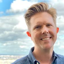 Kyle Kinnaman's Instagram, Twitter & Facebook