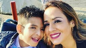 Leon Addison's Instagram, Twitter & Facebook