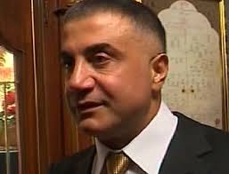 Bu videomuzda merak edilen, sedat peker kimdir, sedat peker nerelidir, sedat peker hayatı, sedat peker ailesi, sedat peker kaç. Sedat Peker Kimdir Nereli Sozleri Sanal Sozluk
