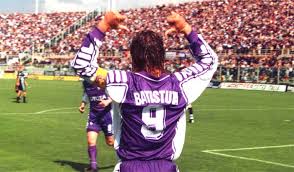 Batistuta chơi ăn ý với ronaldo trong màu áo các ngôi sao thế giới batistuta là biểu tượng của một fiorentina bình dân chống lại những thế lực hùng mạnh nhất serie. Argentina Gabriel Batistuta Podria Volver A La Seleccion Goal Com