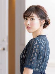 およばれリップ ヘアアレンジ 上司の結婚式には 好感度200 の 王道およばれ が正解 with online 講談社公式 恋も仕事もわたしらしく 可愛いヘア およばれ ヘアスタイル 佐野 ひなこ