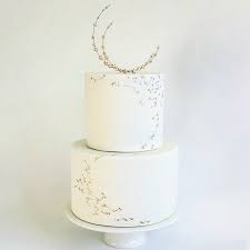 Claireowencakes I M In Love I Want To Make Starry Cakes For Ever Crisp White Cakes With Hand Paint Rhinestone Wedding Cake Fall Wedding Cakes Starry Wedding