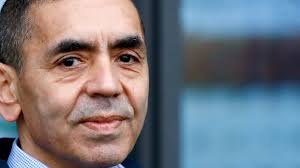 Mainz merkezli biyoteknoloji şirketi biontech'in kurucu ortağı ve ceo'su olan şahin aynı zamanda mainz johannes gutenberg üniversitesi tıp merkezi'nde öğretim görevlisi olarak çalışmaktadır. Biontech Co Founder World Needs High Vaccination Rates