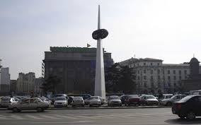 Piata 21 decembrie 1989, harta bucuresti online cu piata 21 decembrie 1989, harta rutiera piata 21 decembrie 1989, harta satelit piata 21 decembrie 1989. PetiÅ£ie Pseudo Monumentul Din PiaÅ£a RevoluÅ£iei SfideazÄƒ Memoria Celor Ucisi In Decembrie 1989