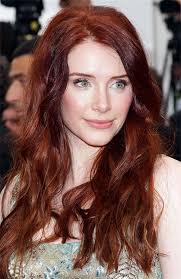 Auburn Brown Hair Vs Strawberry Blonde : What Are The Similarities And