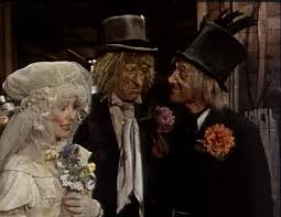 Once there, he meets saucy nancy, a gregarious ship's figurehead who wants to marry him. Worzel Gummidge 2 8 The Scarecrow Wedding Fire Breathing Dimetrodon Time