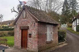 We did not find results for: Avec Ses 8m2 La Mairie De Saint Germain De Pasquier Est La Plus Petite De France