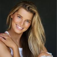 Donna Lambrecht's Instagram, Twitter & Facebook