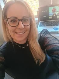 Glenda Birch's Instagram, Twitter & Facebook