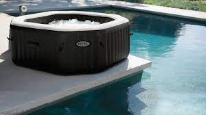 On vous guide dans l'achat de votre jacuzzi. Bien Choisir Son Spa Gonflable Cote Maison