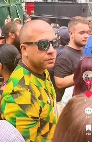 Forget Arsenal Africa this is the kit of choice at NottingHill Carnival  🔥🔥🍺
